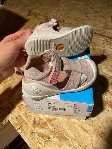 Toddler shoes