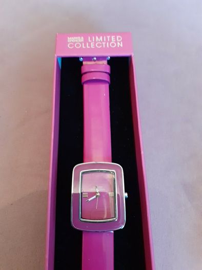 Pink statement watch