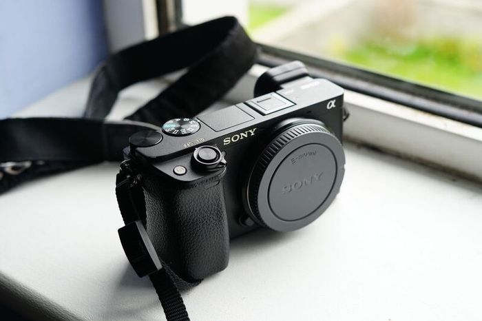 Sony a6400 + 3 lenses + accessories