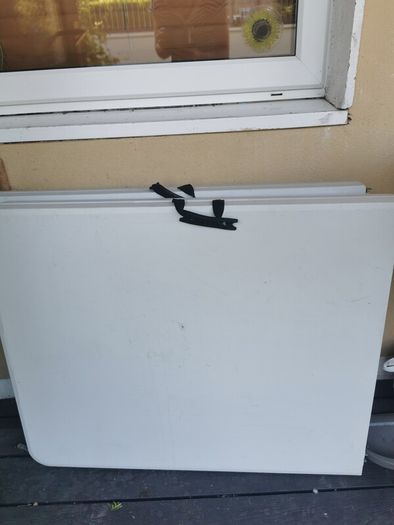 folding table