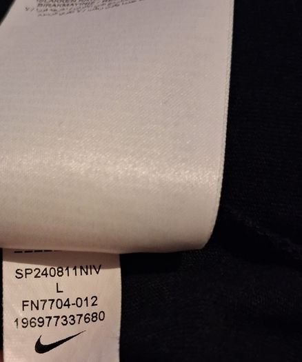 Nike Air Swoosh T-Shirt - Size - Large - RRP - 30.00