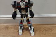 Transformer Metroplex cybertron