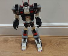 Transformer Metroplex cybertron