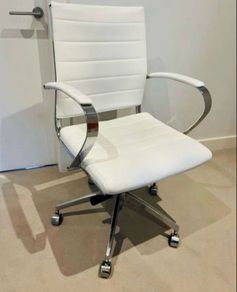 Deluxe Office Chair
