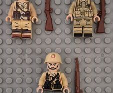 Lego compatible, military figures, German / British / Italian infantry. 15 figures plus rifles.
