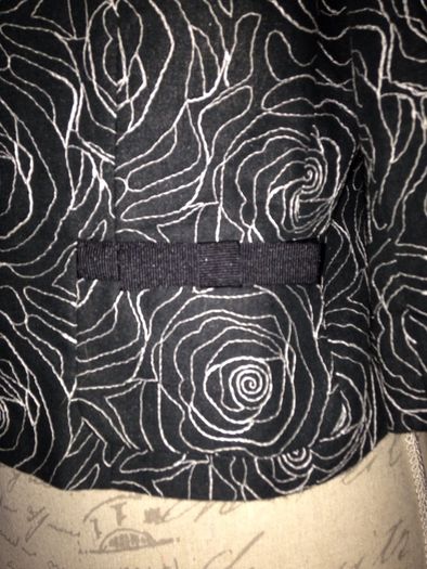 Wallis black & white short jacket, fab on
