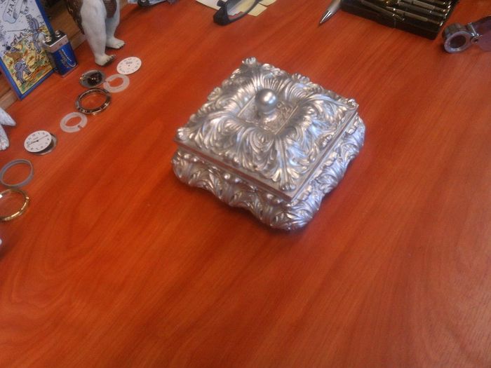 Trinket box