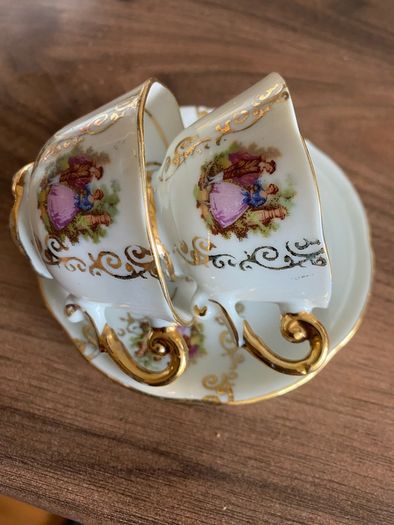 Vintage porcelain Tea cup and Saucers