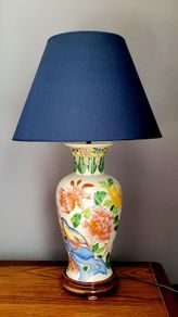 Vintage oriental style handpainted ceramic lamp