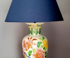 Vintage oriental style handpainted ceramic lamp