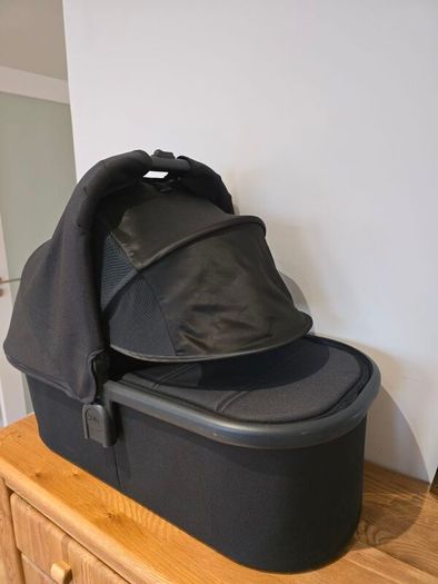 Uppababy Vista V2 Travel System and Buggyboard