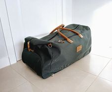 Samsonite Large Canvas Holdall with Pull Handle and Wheels