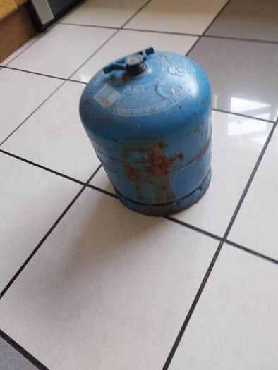 Camping gas cylinder full.
