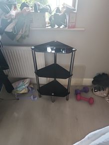 corner table