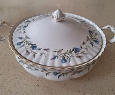 Royal Albert Brigadoon Tureen