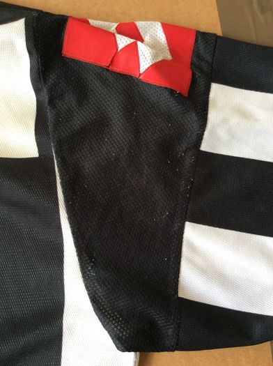 Juventus FC. Turin. Italy. Official Lotto Home Jersey Season 2001/2002. Collect In Dublin Or Receive Via Post.