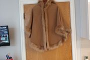 Boohoo  Camel Faux Fur Cape, Sleeves  With Hood   S. 14-16.