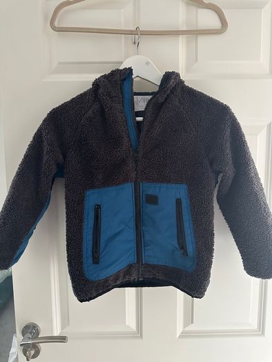 Zara fluffy jacket size 8