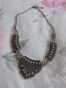 Necklaces mixed lot