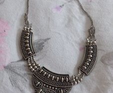 Necklaces mixed lot