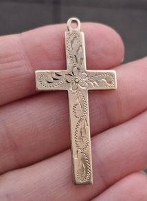 375 yellow  gold cross pendant