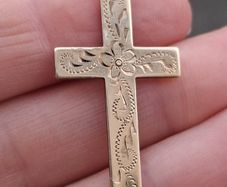 375 yellow  gold cross pendant