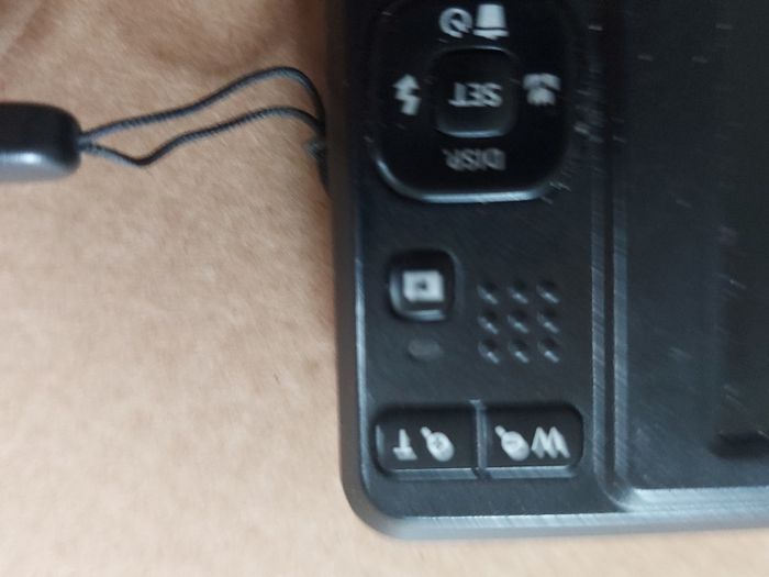 KODAK PIXPRO Digital Camera, Model FZ55, 16 megapixel, 5 x Zoom, in very good condition, but issue with Lens not retracting when turned off
