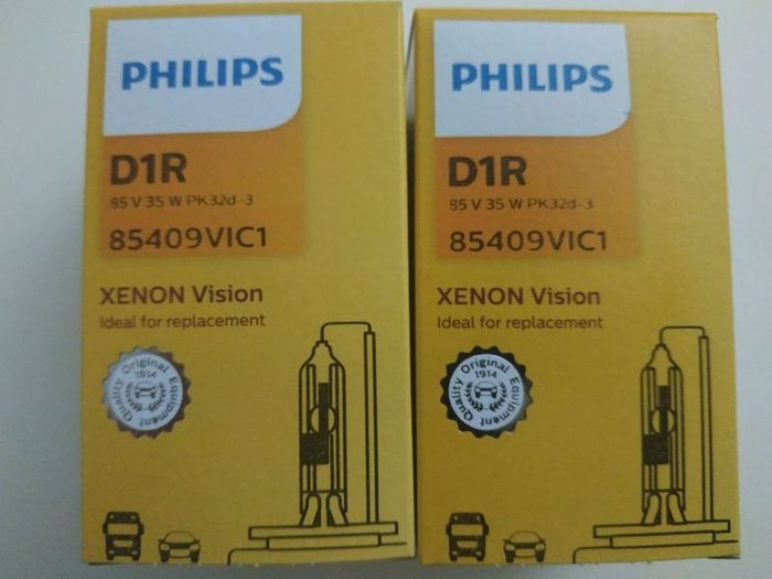 D1R Phillips Xenon Bulbs