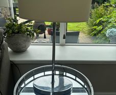 Table lamp