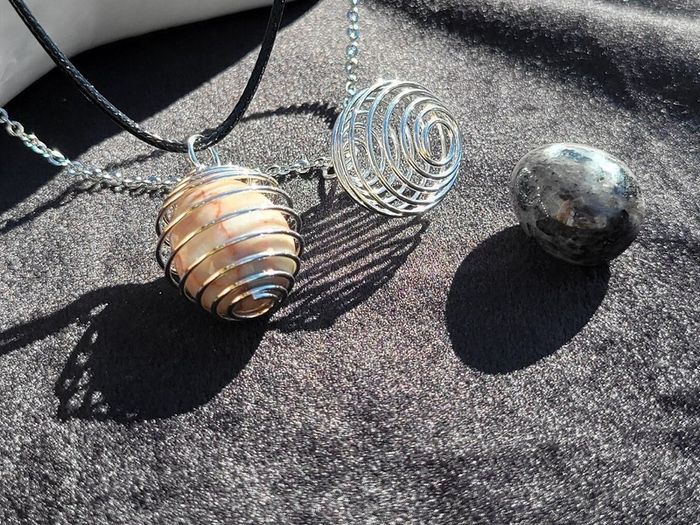 Large Bulk Bag of Silver Spiral Crystal Cages | Jewellery Making Supplies