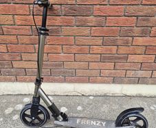 Adult scooter