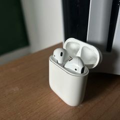 Apple AirPods