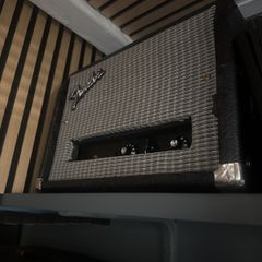 Fender brown face head clone