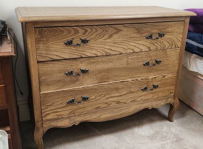 Solid Oak Chest of Drawers