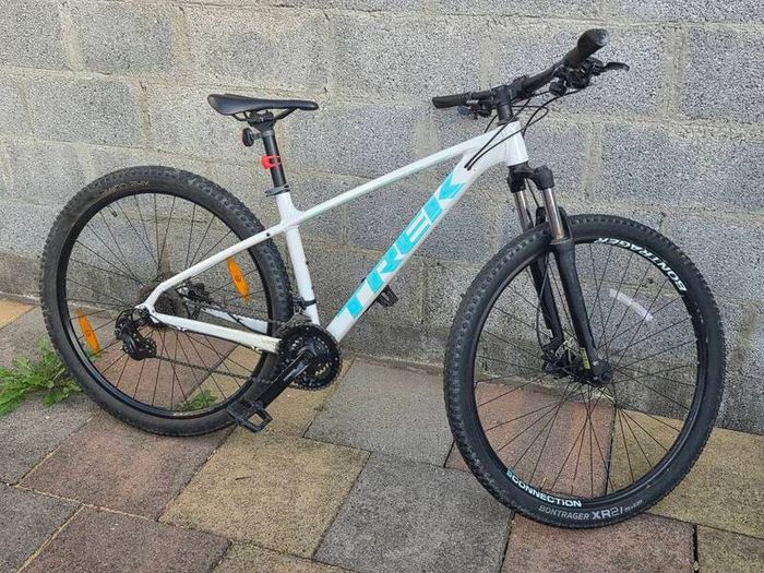 trek marlin 5 mountain bike