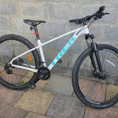 trek marlin 5 mountain bike