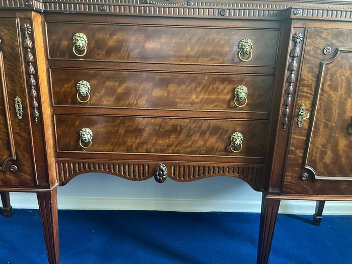 sideboard
