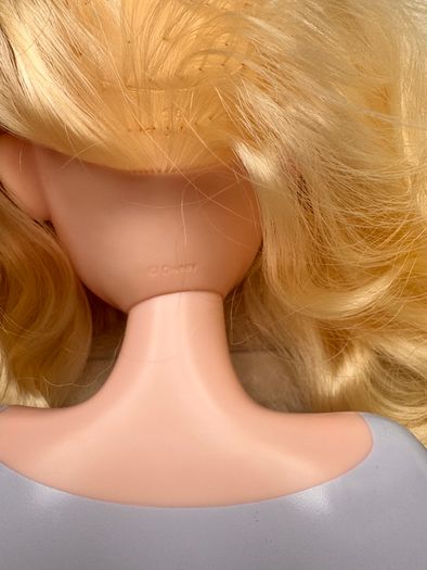 Disney Frozen Elsa Styling Head Used approx. 20 cm. Please see photos