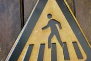 Crossing sign  D3273