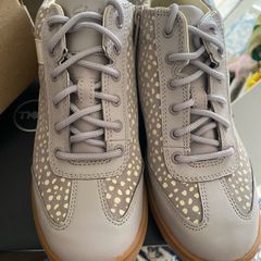 clarks girls shoes