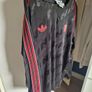 Manchester United long sleeved Adidas top perfect condition Image 2