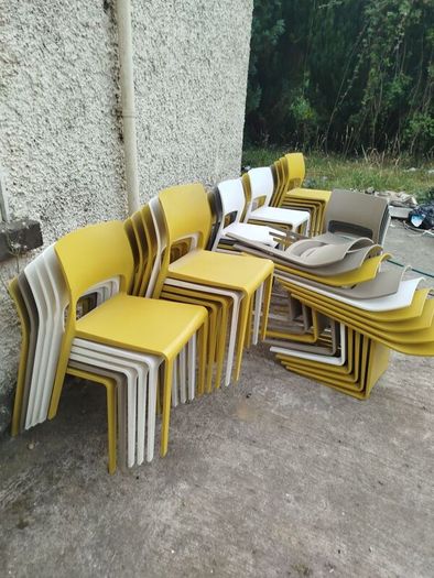 arper Juno 02 dining chairs