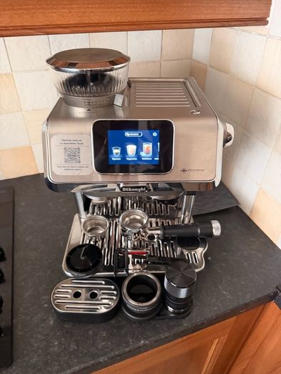 De'Longhi La Specialista Touch Espresso Machine