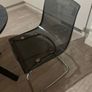 Round kitchen table & 2 chairs Image 3