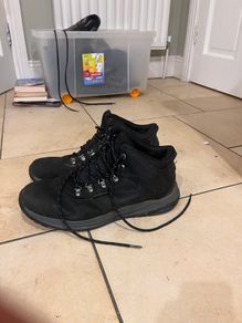 Sketchers boots