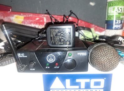 akg wms40 mini vocal ism1