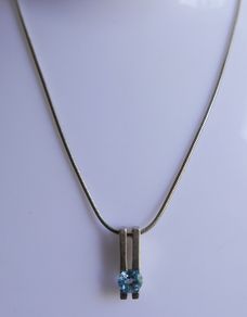 Vintage 925 Sterling Silver Pendant with Blue Stone on chain