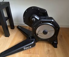 Tacx Flux S Smart Trainer indoor cycling