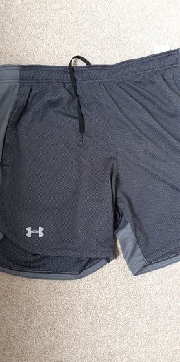 Under Armour Shorts Grey XL
