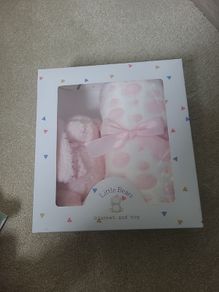 kids blanket and soother